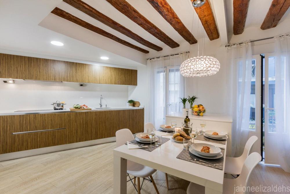 Center Pamplona Apartment UAT00537 - 3