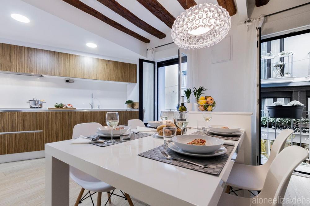 Center Pamplona Apartment UAT00537 - 2