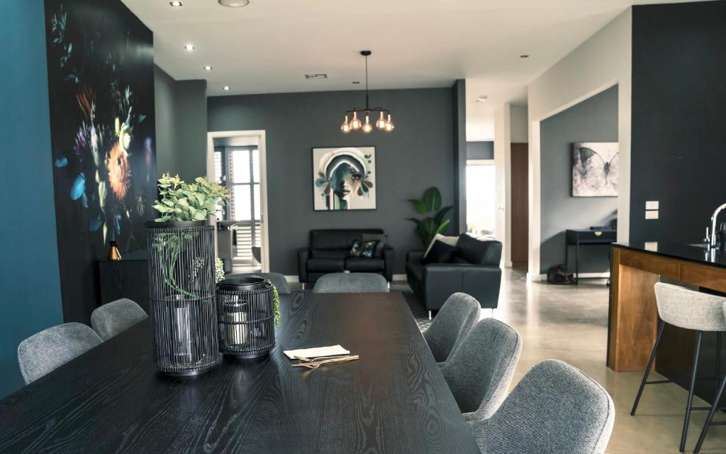 BELLA 9 - sublime . divine Entertainer 3 BR Fire, Melbourne