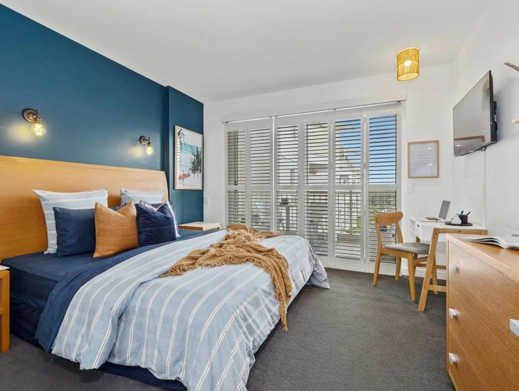 The Pool Resort Kingscliff - Studio with Garden View (5203) - Holiday Management Co., Kingscliff