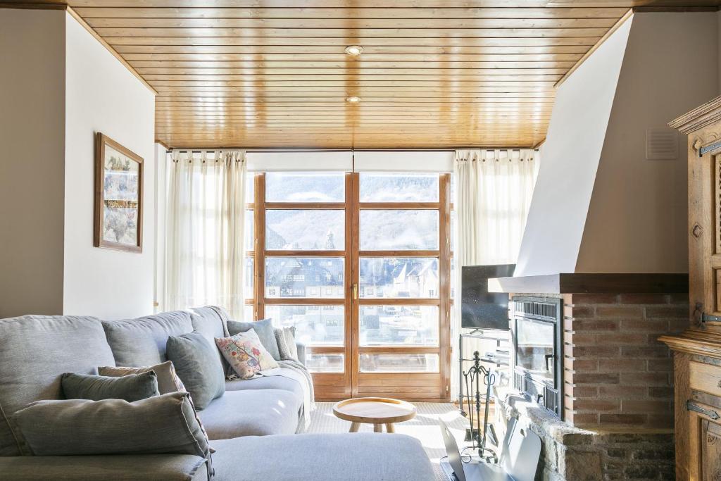 Luderna - Dúplex Comets 4J, Vielha