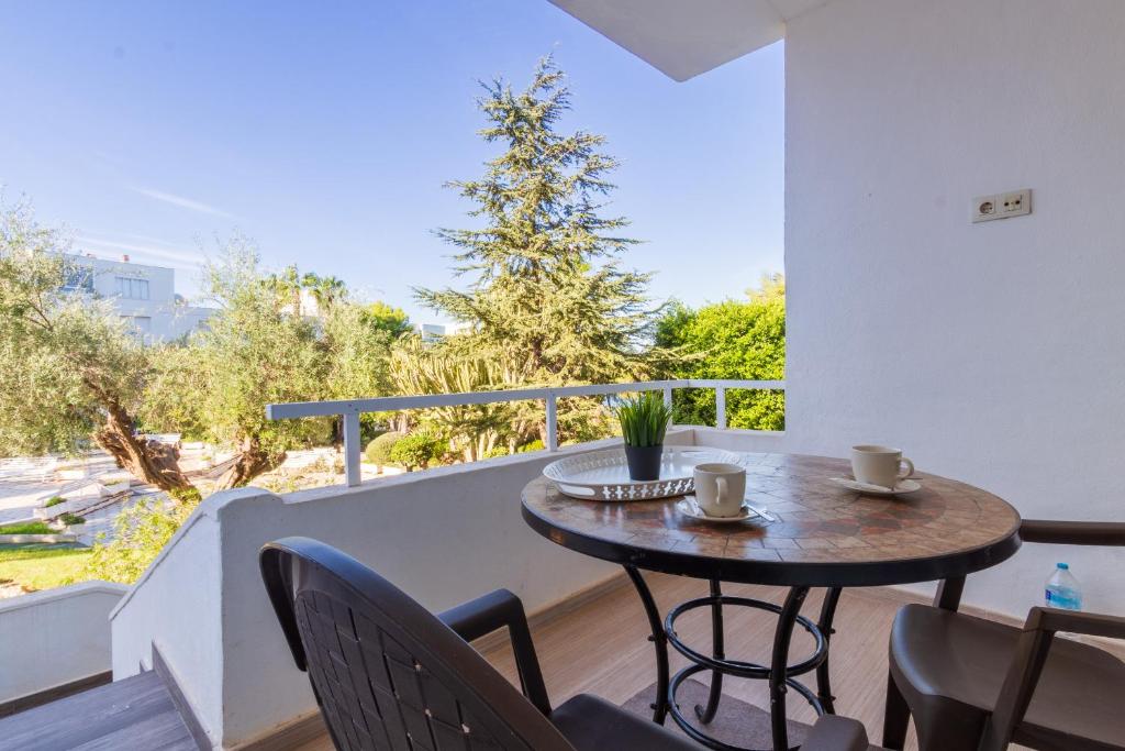 Apartamento moderno con piscina comunitaria cerca del aeropuerto - 5