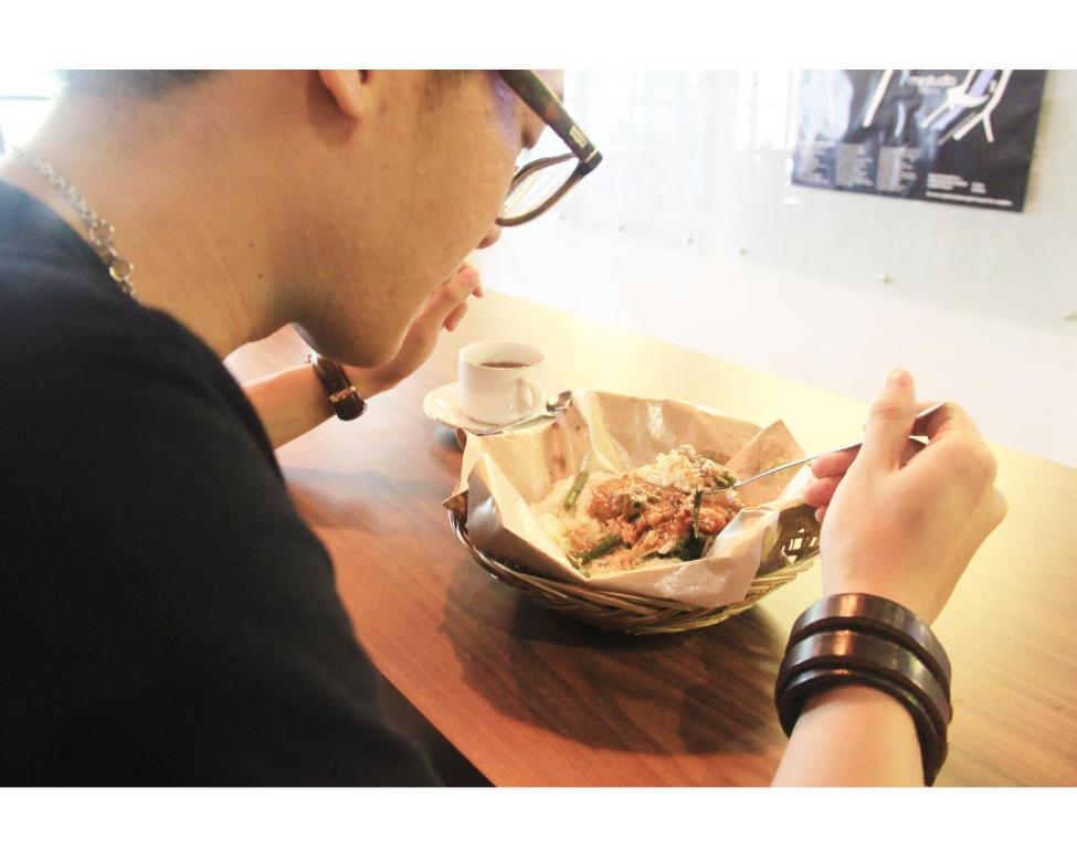 Shared lounge/TV area