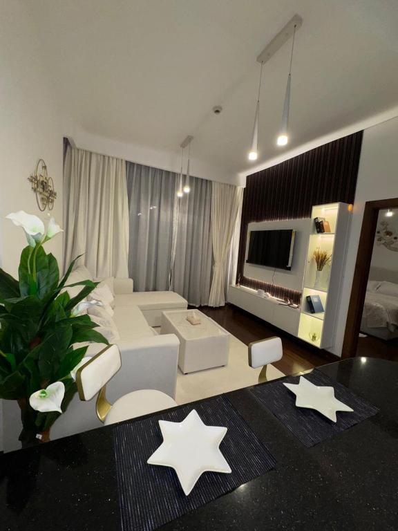 Live a life of luxury, Dubaj
