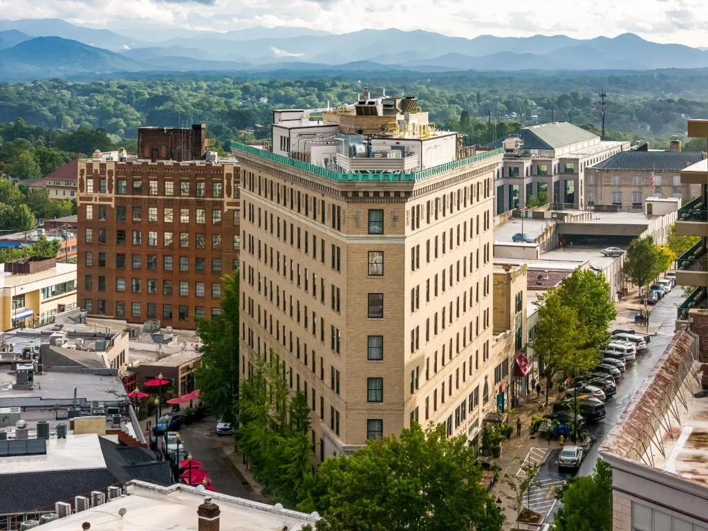 The Flat Iron Hotel, hotel in Asheville
