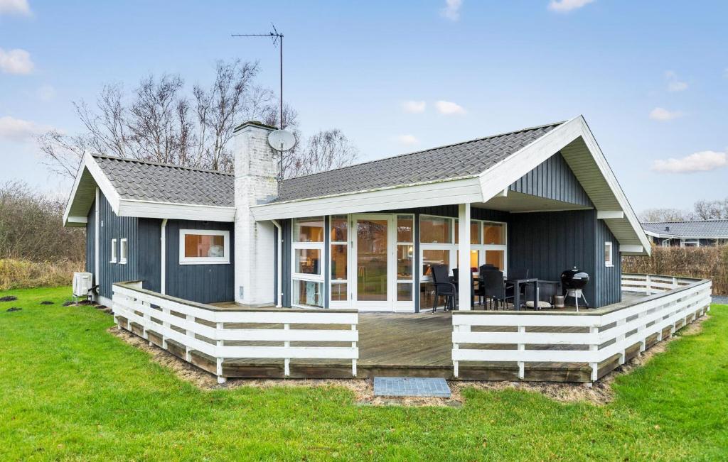 Nice Home In Ebeltoft With Sauna, Ebeltoft