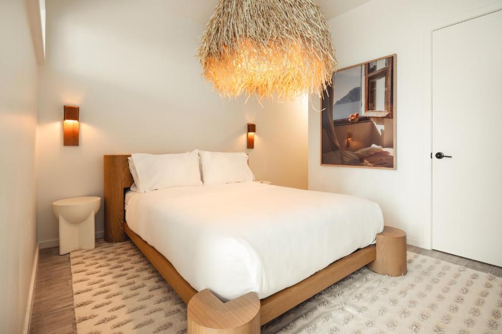 Flow Hotel Fort Lauderdale — Hotel rooms in Fort Lauderdale, Florida
