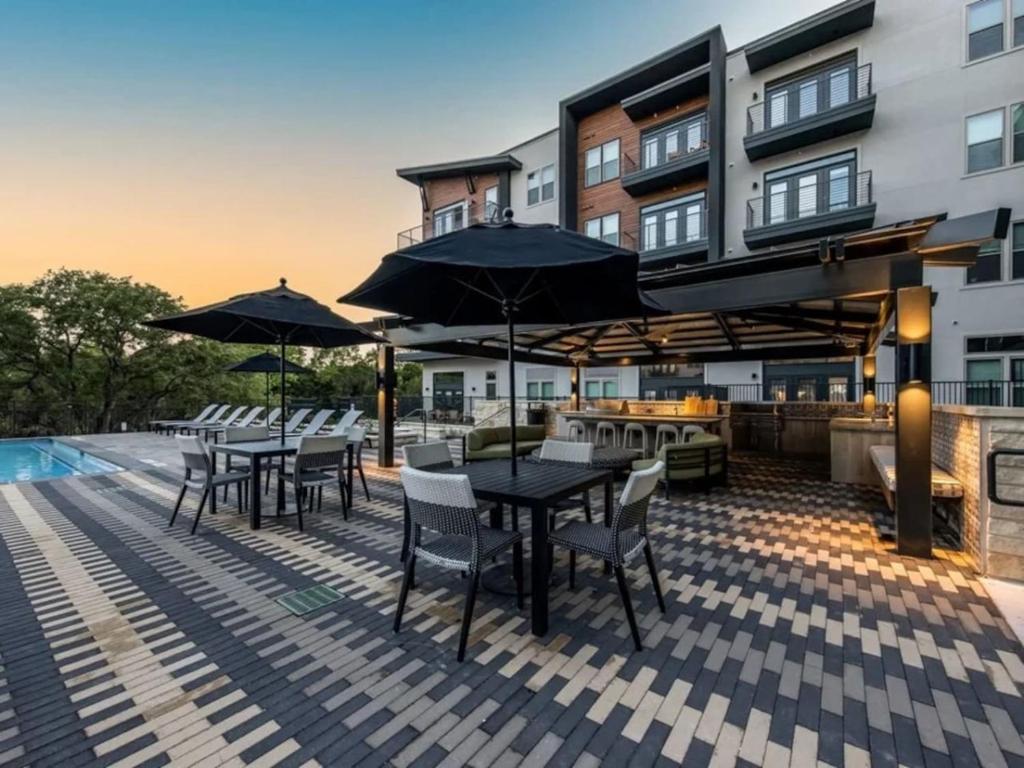 Luxurious New Unit 1Bd1Ba Pool, Golf Sim, Austin