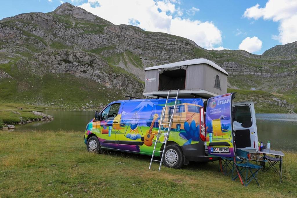 Escape Montenegro Campervan Tranzit - 2