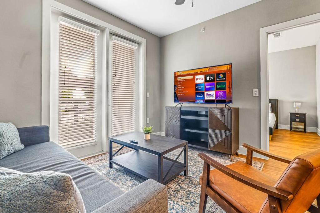 Delightful 1BD 1BA Beautiful Pool in Fort Worth, Fort Worth