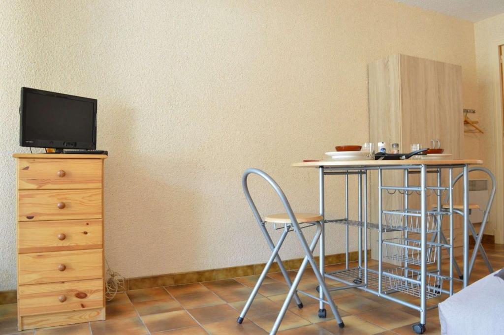 SP230-005 Studio 2 couchages SAINT PIERRE LA MER - 3