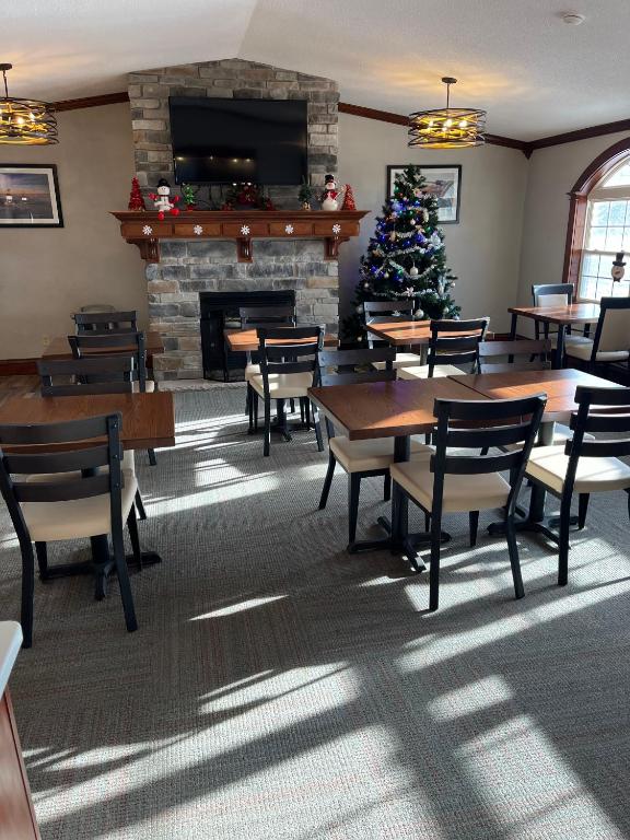 Fireside Inn and Suites, Devils Lake