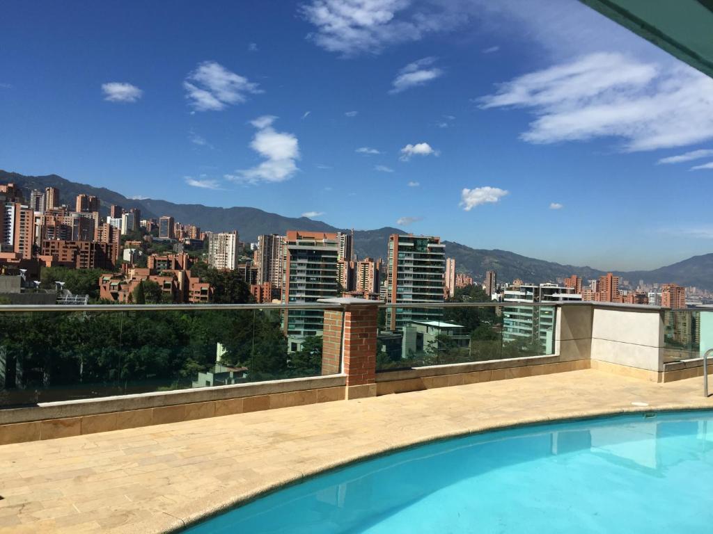 Blux Apartments Medellin - 2