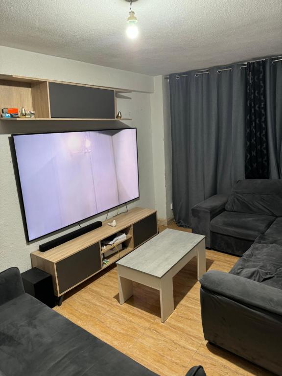 Giovyhome, Fuenlabrada