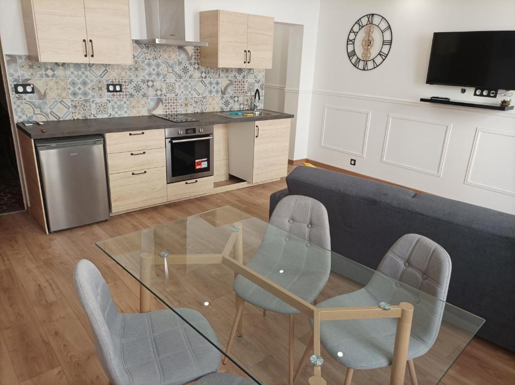 T2 viel Antibes hyper centre, Antibes