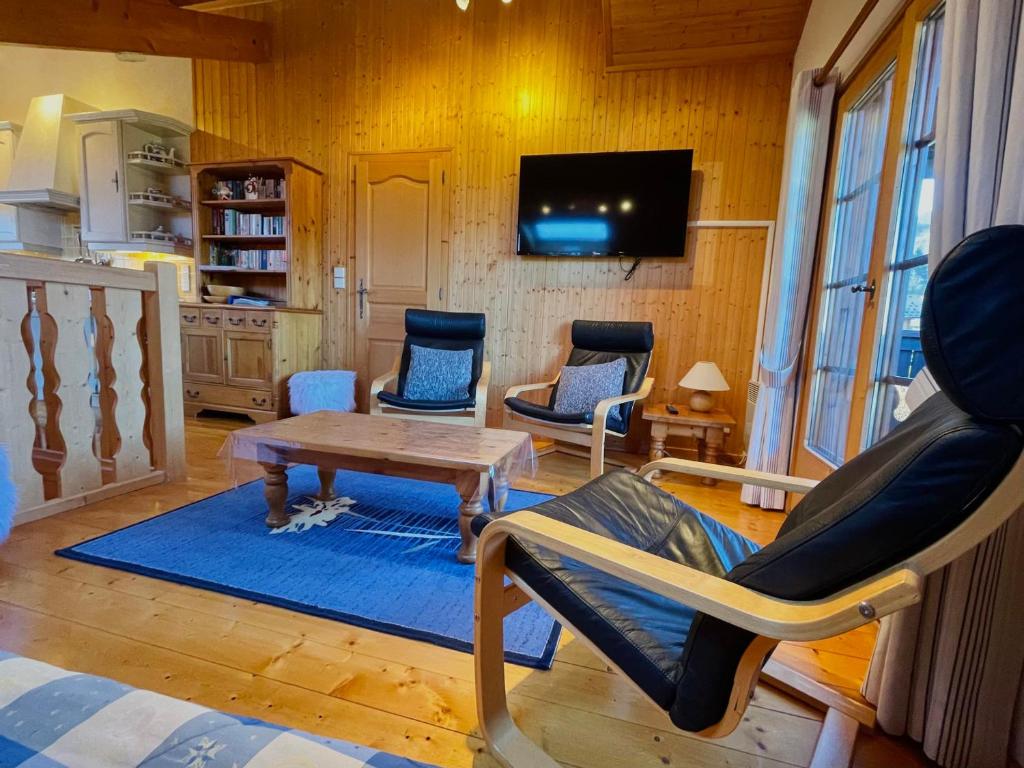 Duplex chaleureux pour 6 à Morillon avec parking - 2