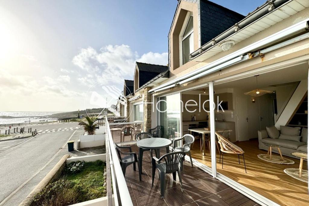 Magnifique ! T3 les pieds dans l’eau vue mer, Ploemeur