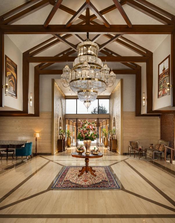 Taj Dal View Srinagar