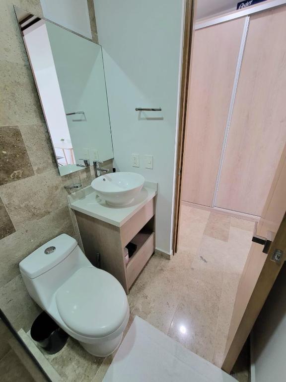 Tu Hogar de Lujo en el Corazón de Playa del Carmen - 3