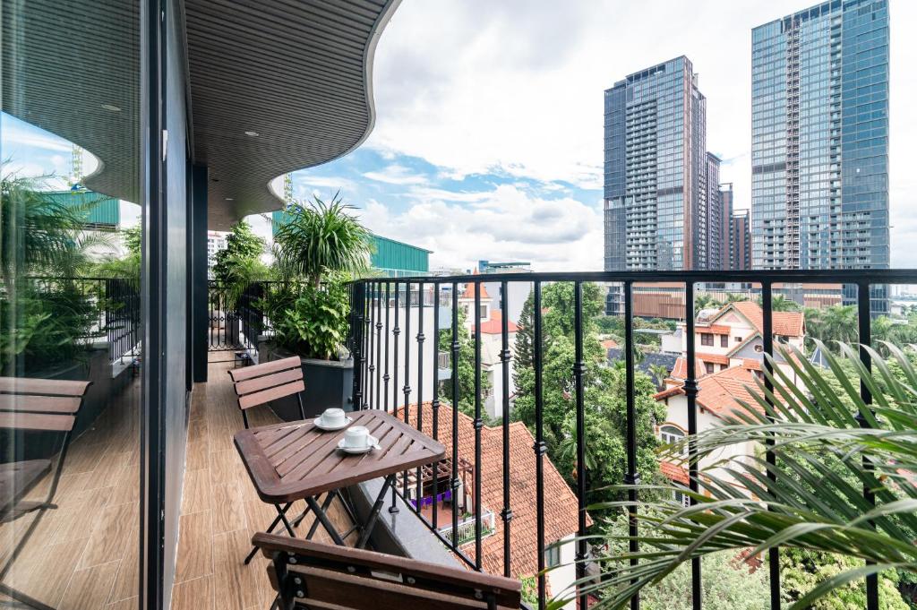 Luxe Paradise Suites Hotel To Ngoc Van