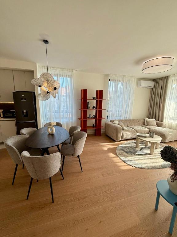 Aglaya Tokyo - Luxury 2 Bedroom Apartment - 1