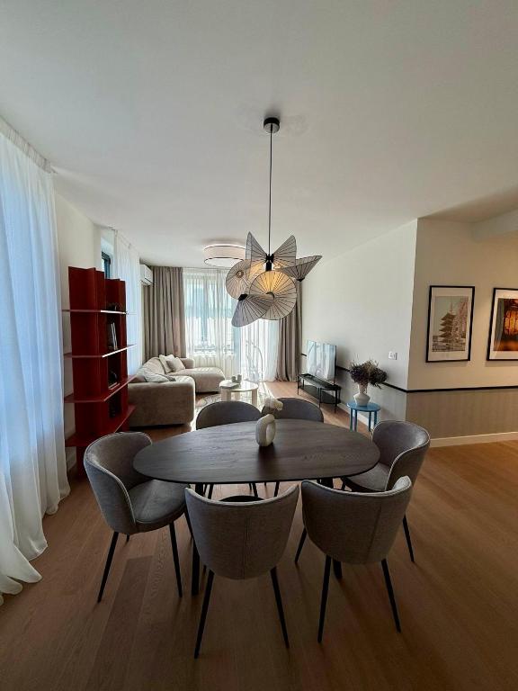 Aglaya Tokyo - Luxury 2 Bedroom Apartment - 2