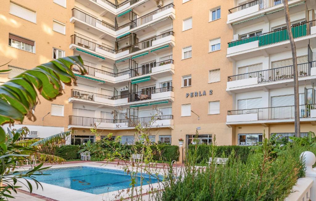 Beautiful Apartment In Fuengirola - 3