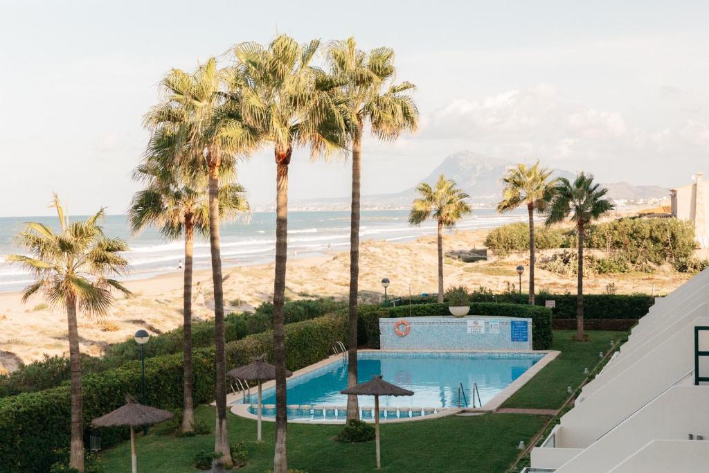 Oliva Beach and Peace - 1