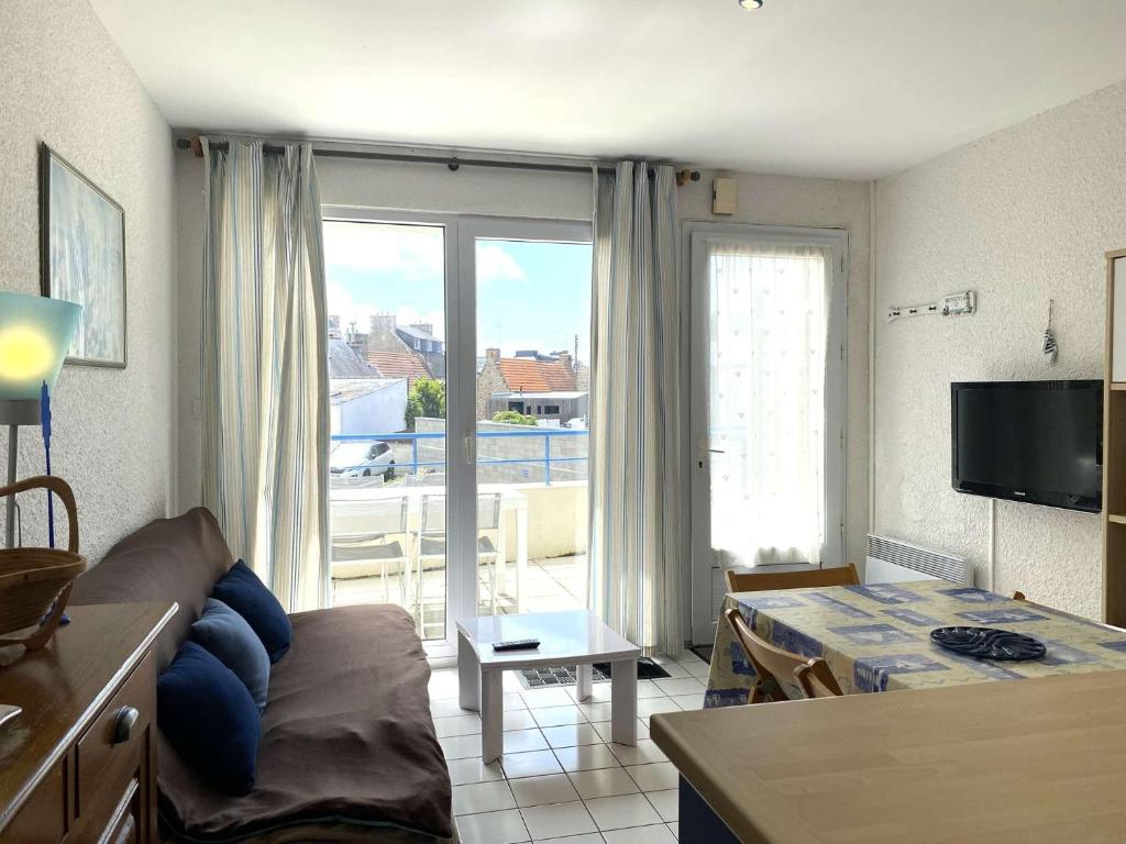 Appartement avec terrasse à 100m plage St-Guirec à PLOUMANAC'H - Réf 896 - 4