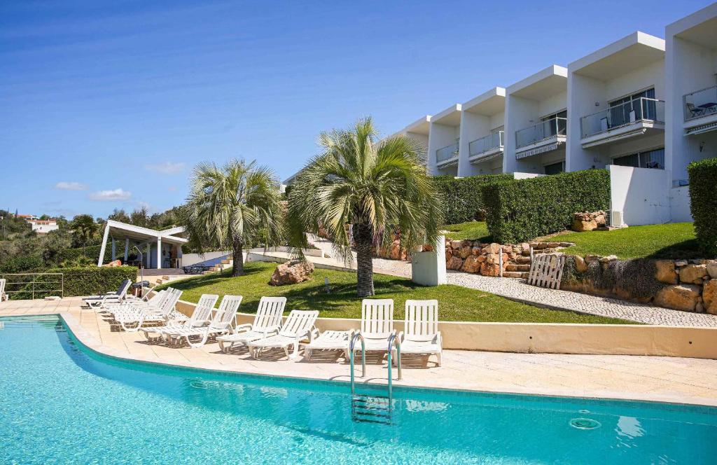 Serenity 18 House - Pool & Garden & BBQ & Comfort & Exclusivity, Albufeira