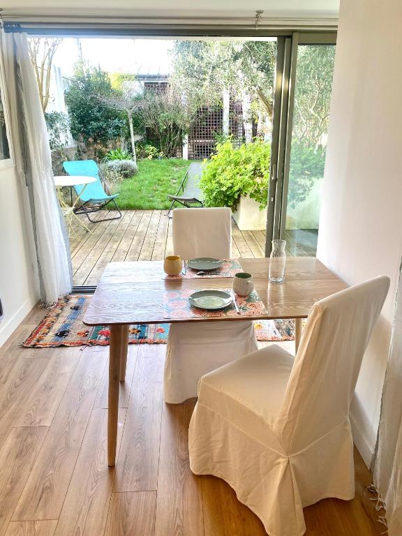 Chambre au calme sur jardin avec Terrasse - 5