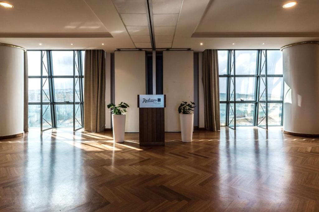 Tárgyalóterem/bálterem