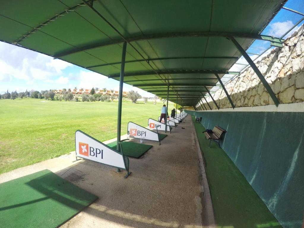 สนามกอล์ฟ (ในที่พัก)