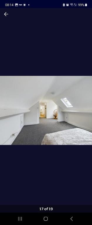 The White Bungalow, Boughton