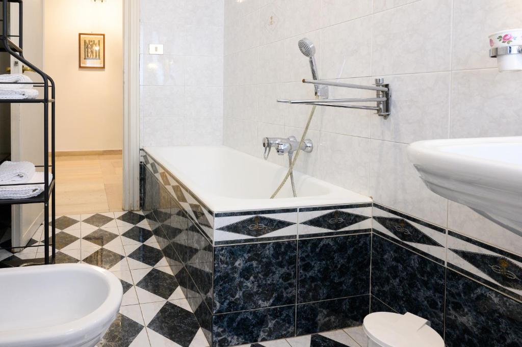 Casa NeLLa, Apartment with 2 bedrooms, Rome - 5
