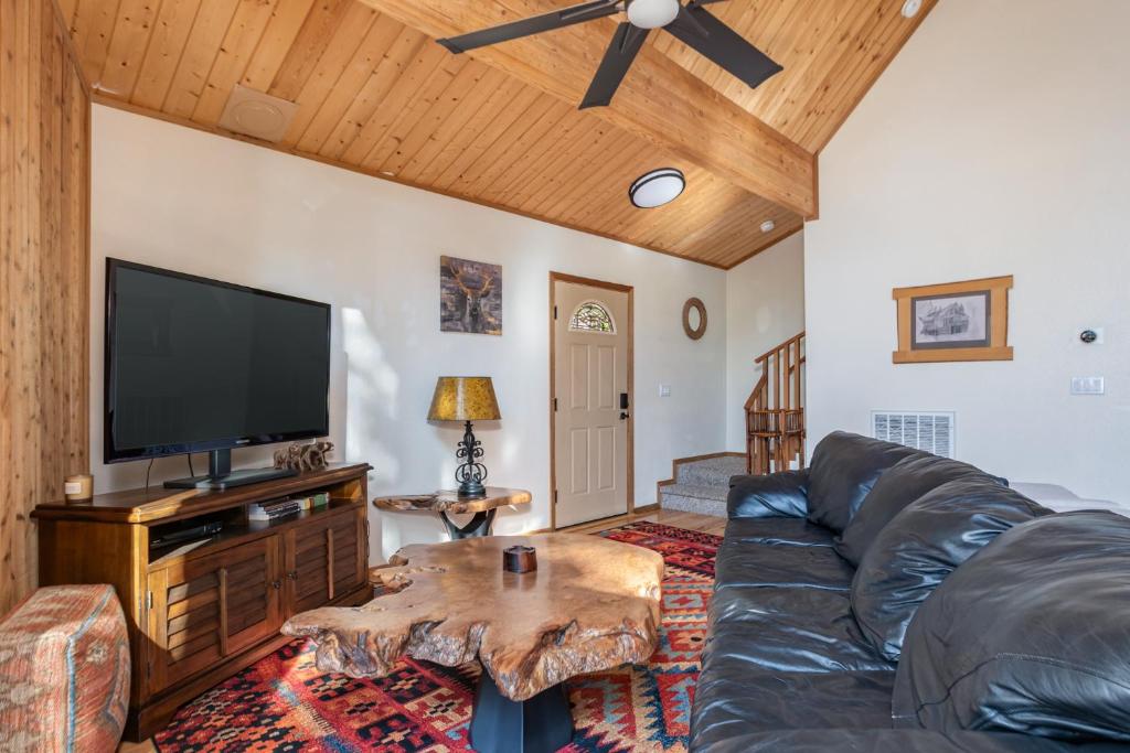 Whispering Winds, Dorrington