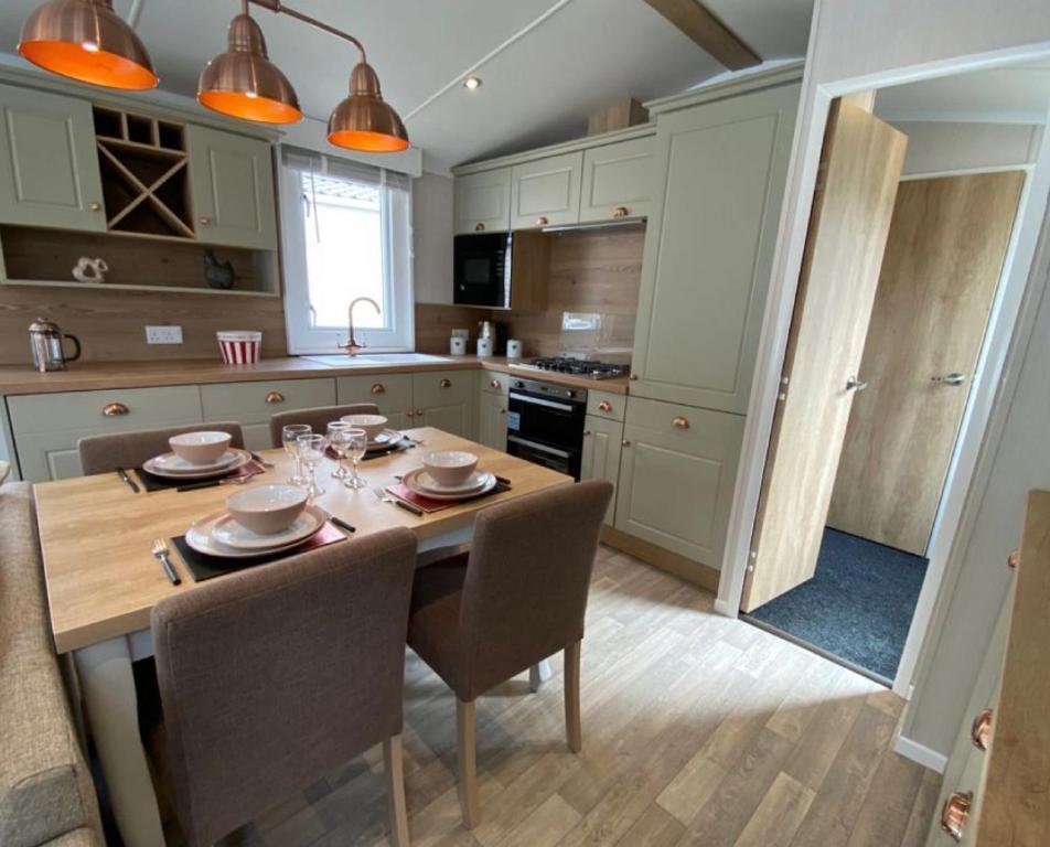 10 Wilkinson Way, Таттершолл