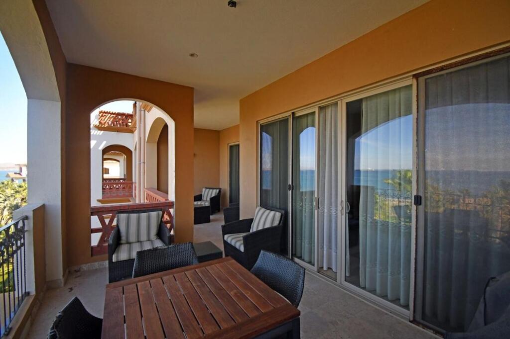 5th Floor Condo-Incredible Ocean Front Views - 2