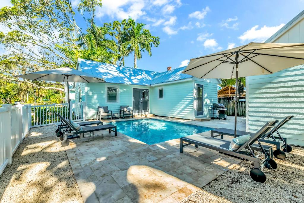 Sabai Sabai, Bradenton