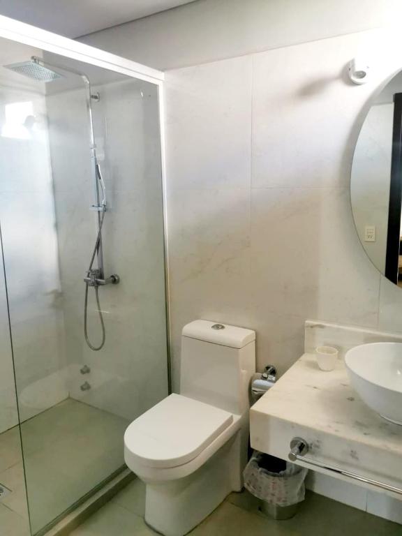 Amplio Apartamento a metros de shoping del sol - 2