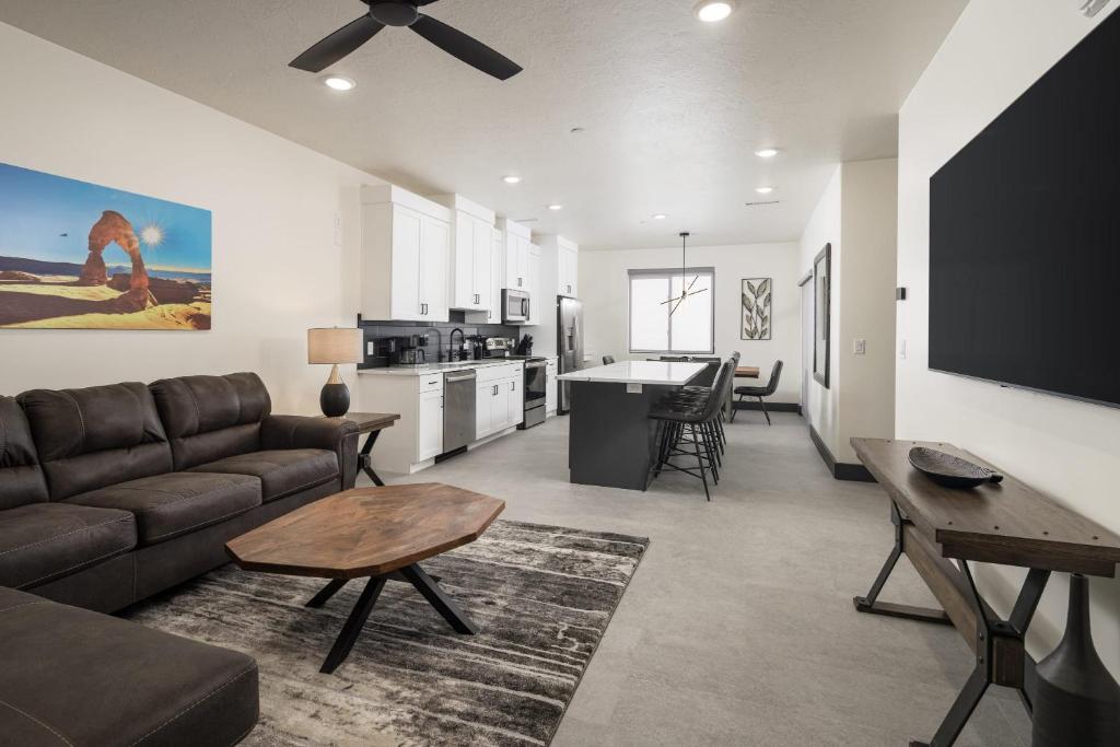 Vizcaya #12 - Moab's Newest Luxury Rental, Moab