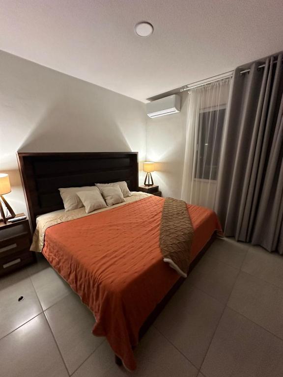 casa Mia airport - 2