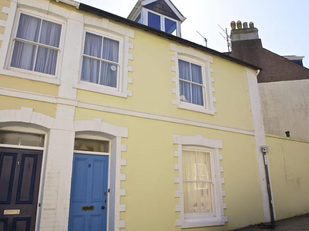 8 Church Street, Salcombe photo 6