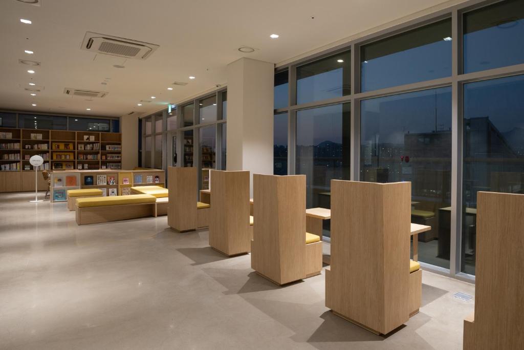酒吧/Lounge Bar