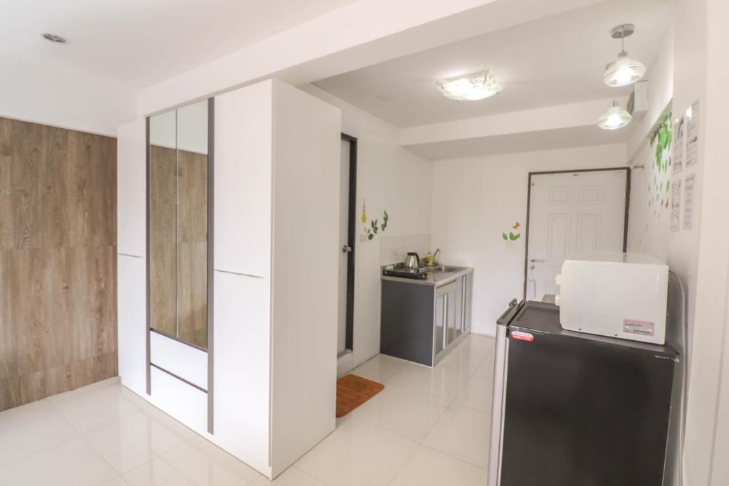 班萨拜拉玛4号公寓 (Baan Sabai Rama IV Apartment)
