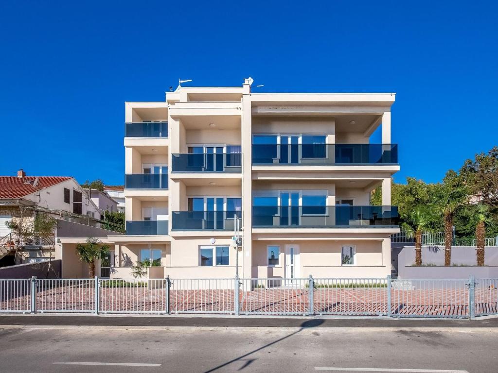 Charming Villa in Dramalj with Jacuzzi 周辺案内