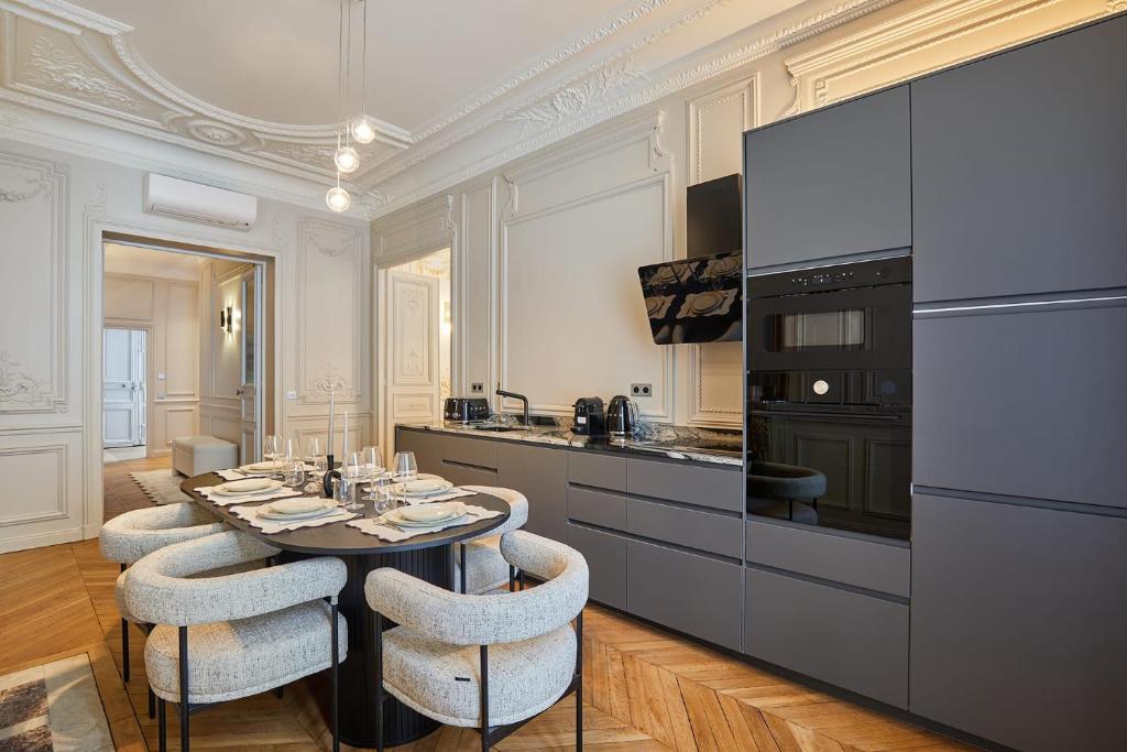 Amazing apartment Saint Germain des Pres with AC by Studio Prestige - 4