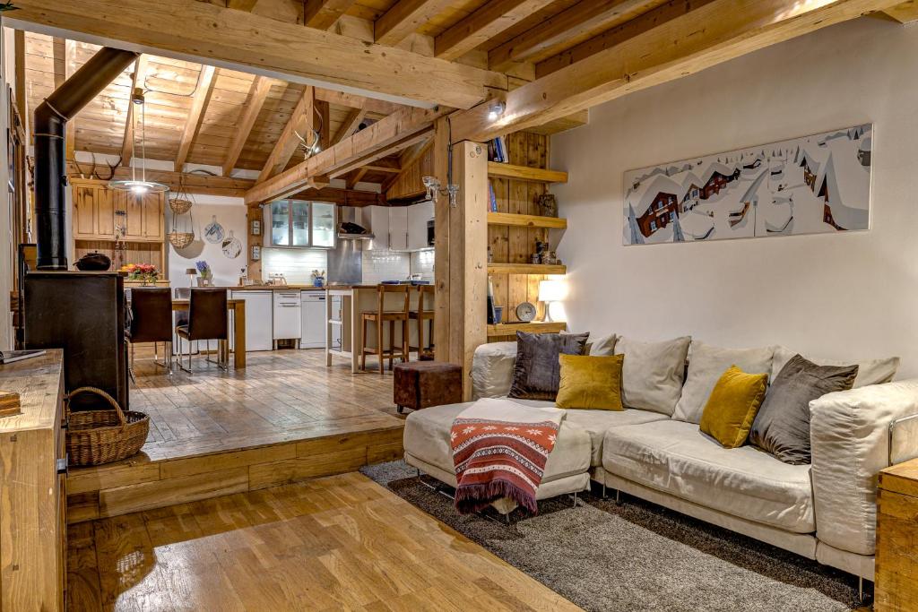 Tiki Lodge - hot tub & sauna, Chamonix-Mont-Blanc