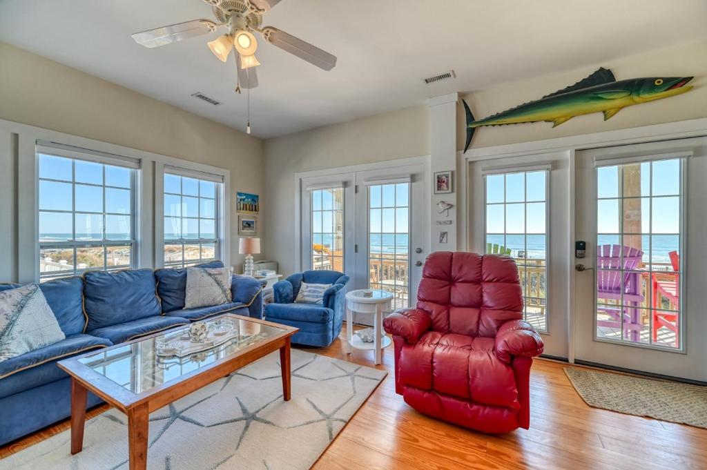 This'L Do - Oceanfront - Charming Upcycled Vintage Beach House, Thomas Landing