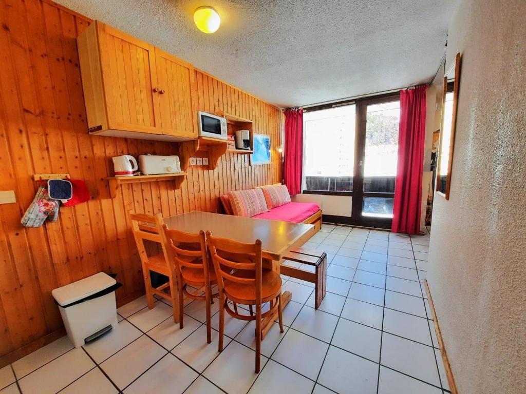 Studio cabine 4 pers, balcon, proximité télécabine, Preyerand - FR-1-452-320 - 1